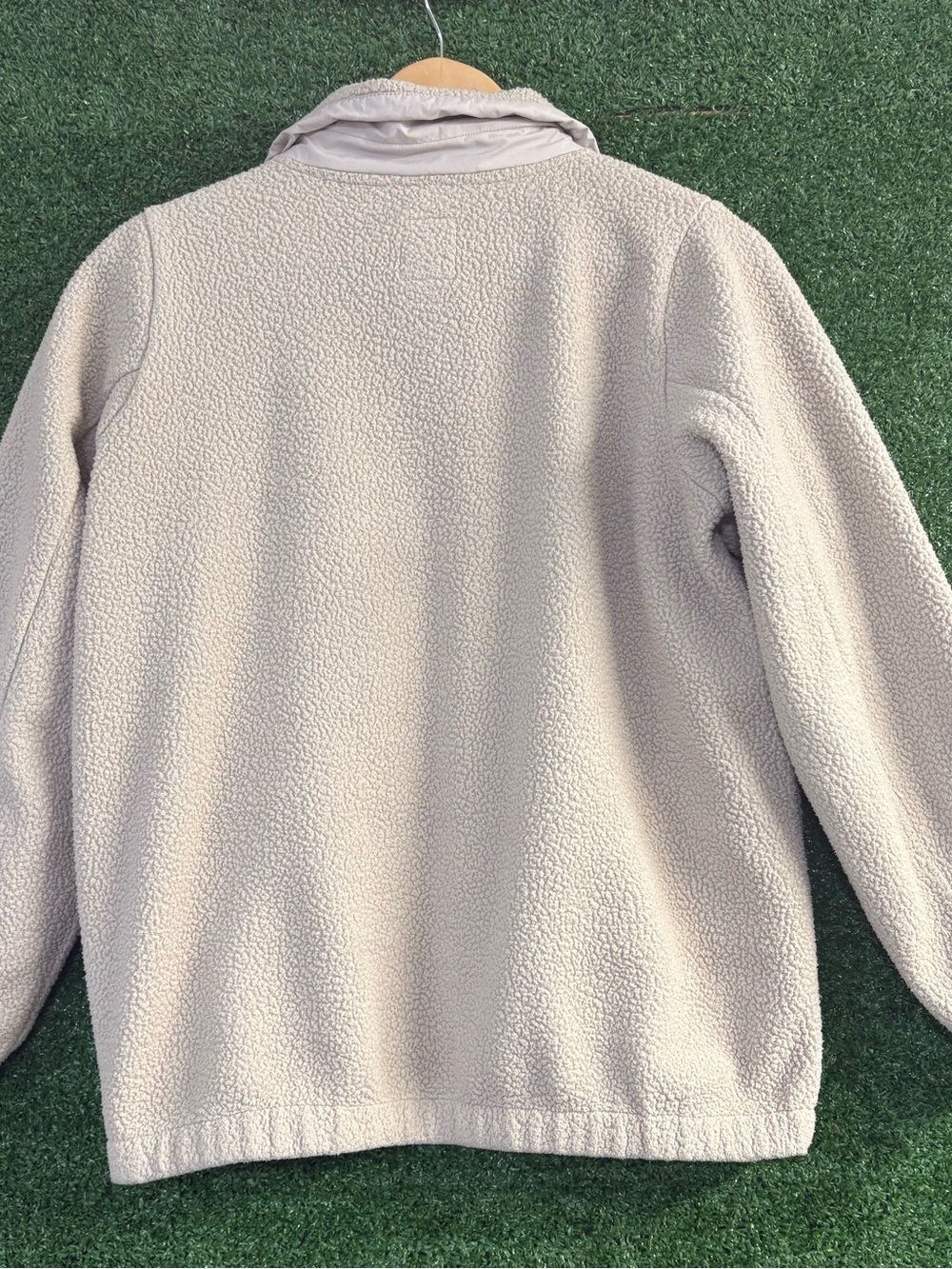 Vuori Utility Sherpa Jacket Women’s XS Cream Fleece Full Zip 4 Pocket Recycled - Picture 3 of 10